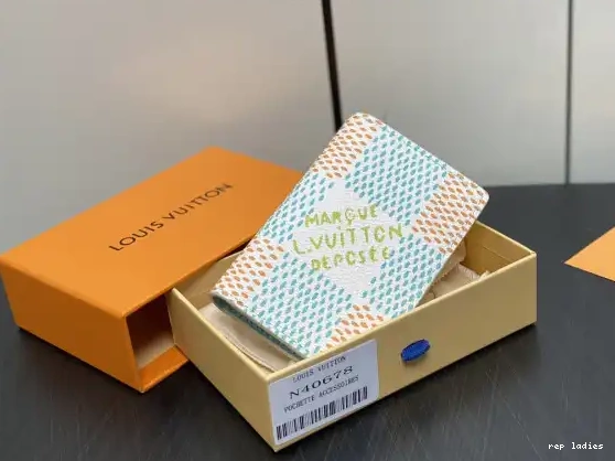 Cheap Pocket LOUIS VUITTON Organizer-7.5*11.1*1 cm 0704